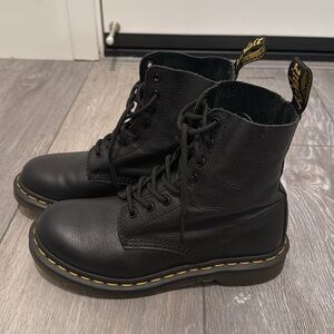 Dr. Martens women’s, size 7w